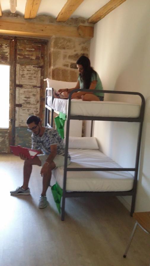 Albergue Valderrobres Auto Check-In Exterior photo