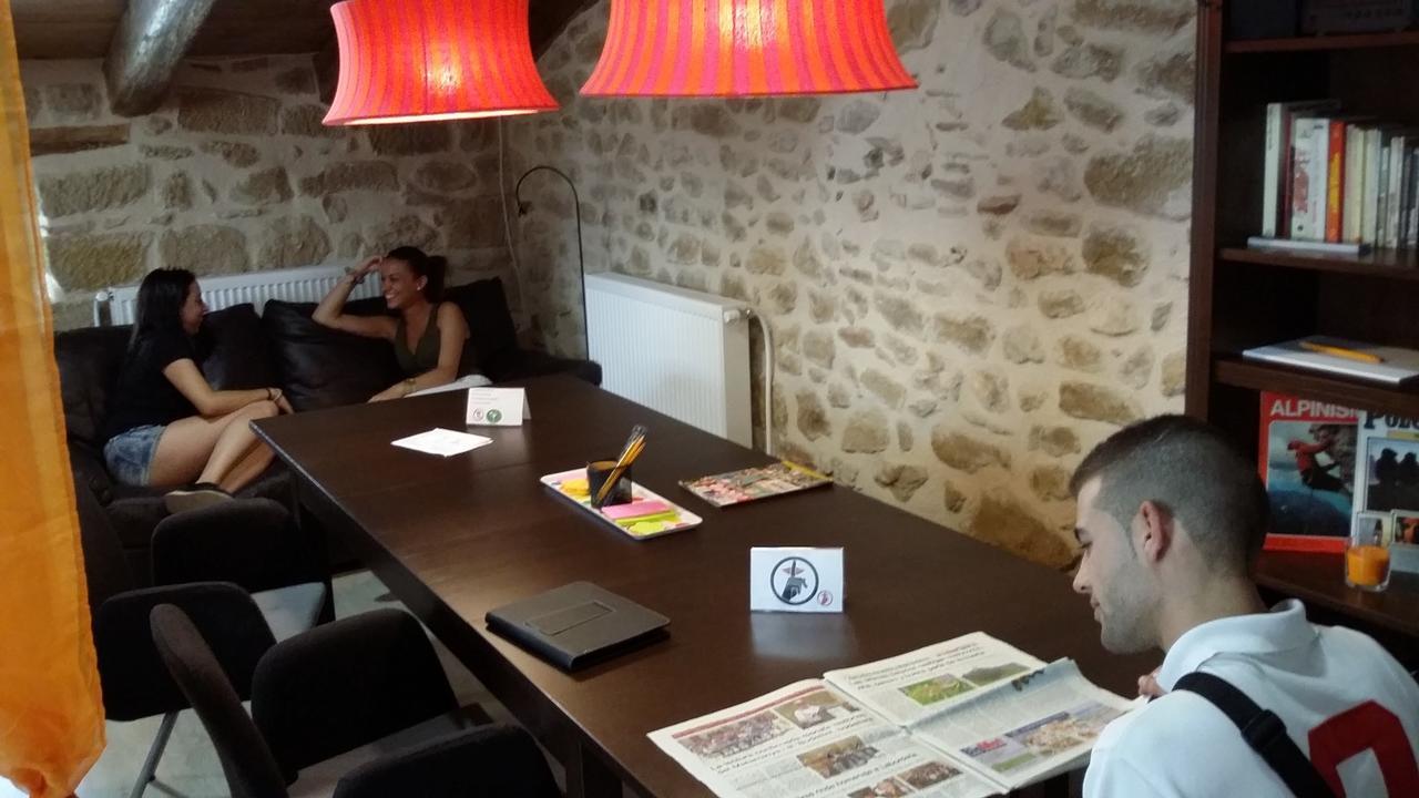 Albergue Valderrobres Auto Check-In Exterior photo