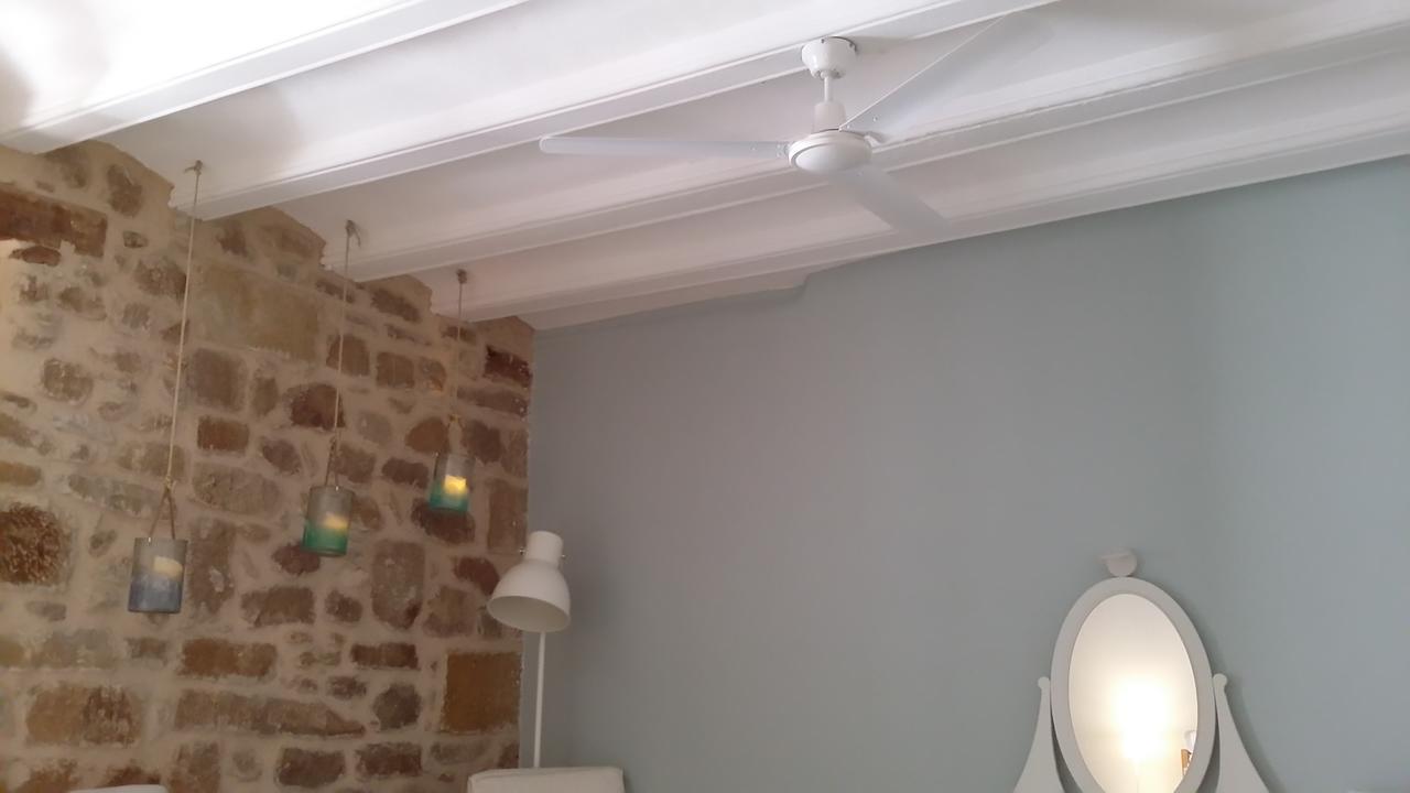 Albergue Valderrobres Auto Check-In Exterior photo